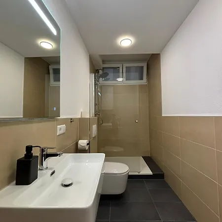 Ag Zimmervermietung *