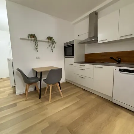 Ag Zimmervermietung *